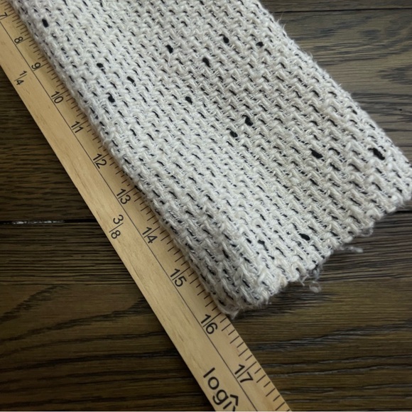 Zara Ivory Tweed Blazer with Gold Buttons - Picture 8 of 10